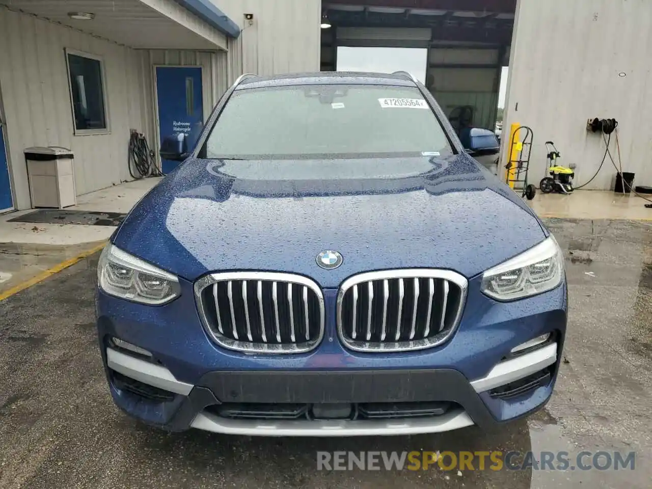 5 Photograph of a damaged car 5UXTR9C59KLE15092 BMW X3 2019