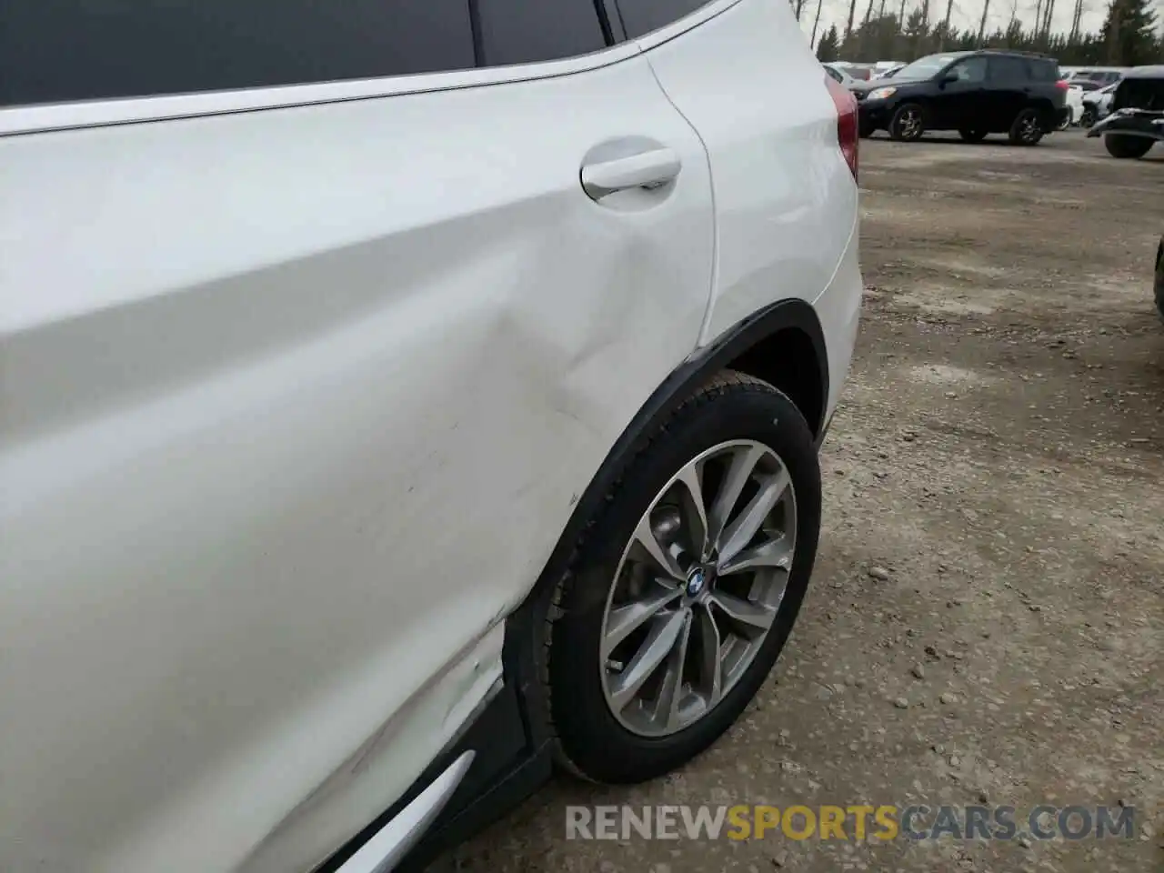 9 Photograph of a damaged car 5UXTR9C59KLE20454 BMW X3 2019