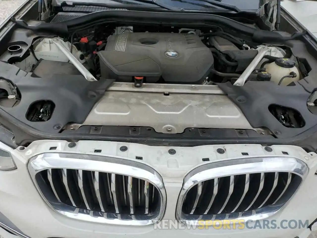 12 Photograph of a damaged car 5UXTR9C59KLE20681 BMW X3 2019