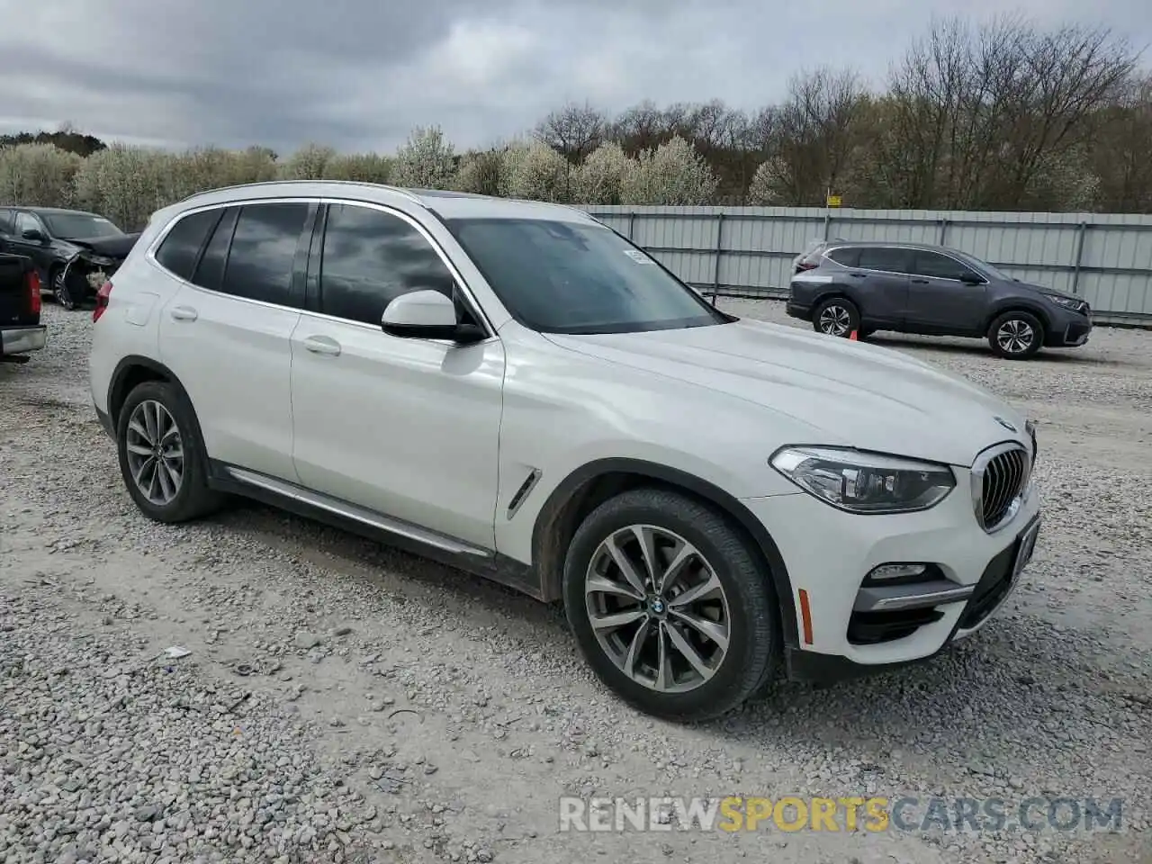 4 Photograph of a damaged car 5UXTR9C59KLE20681 BMW X3 2019