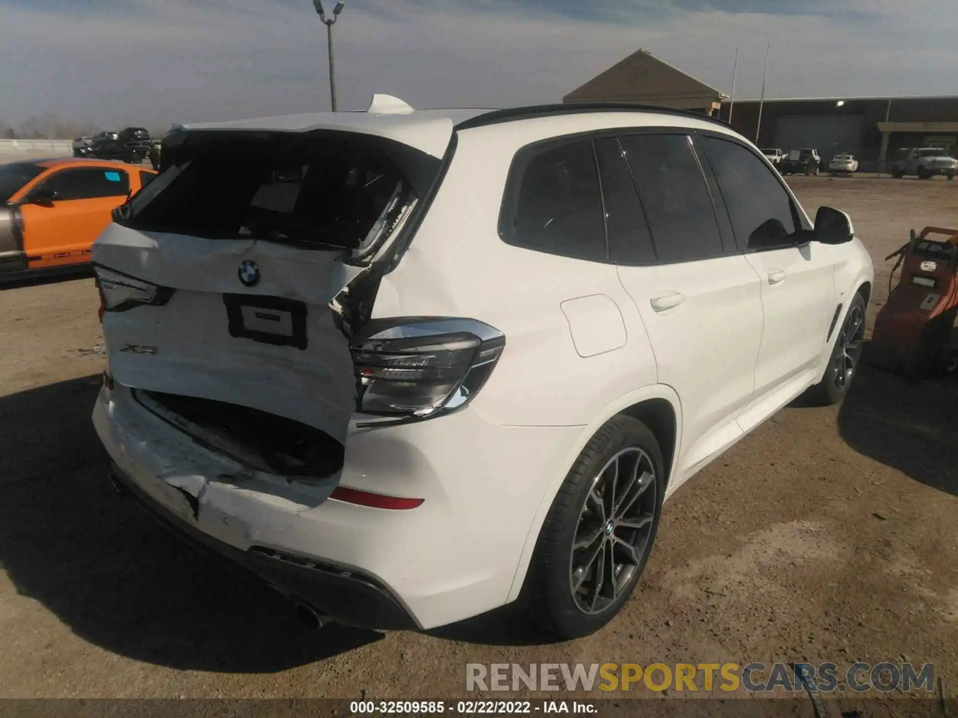 4 Photograph of a damaged car 5UXTR9C59KLP84810 BMW X3 2019