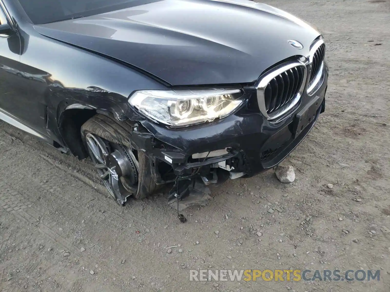 9 Photograph of a damaged car 5UXTR9C59KLP94902 BMW X3 2019