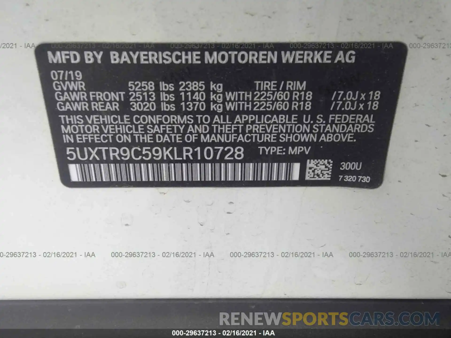 9 Photograph of a damaged car 5UXTR9C59KLR10728 BMW X3 2019