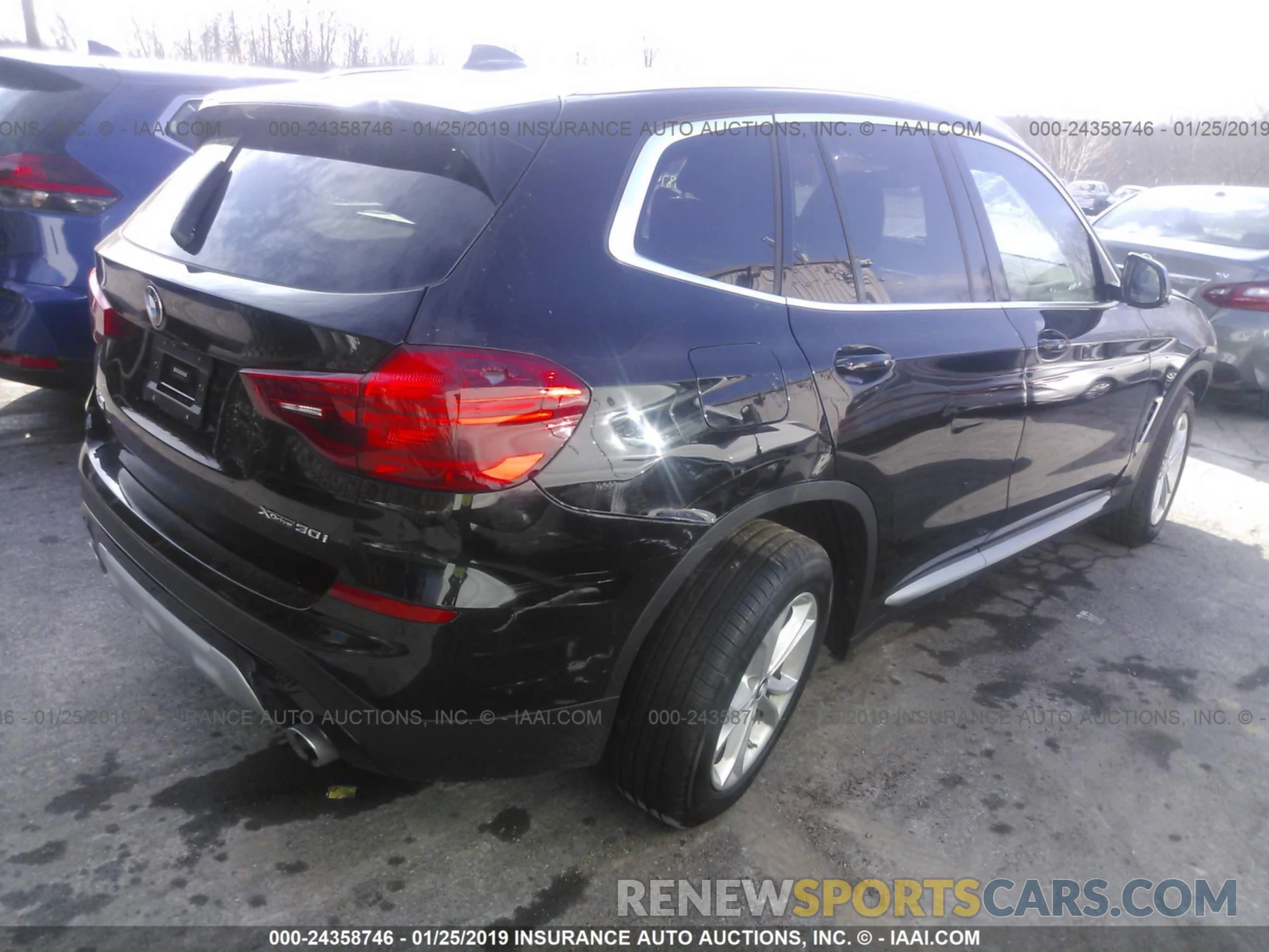 4 Photograph of a damaged car 5UXTR9C5XKLD91658 BMW X3 2019