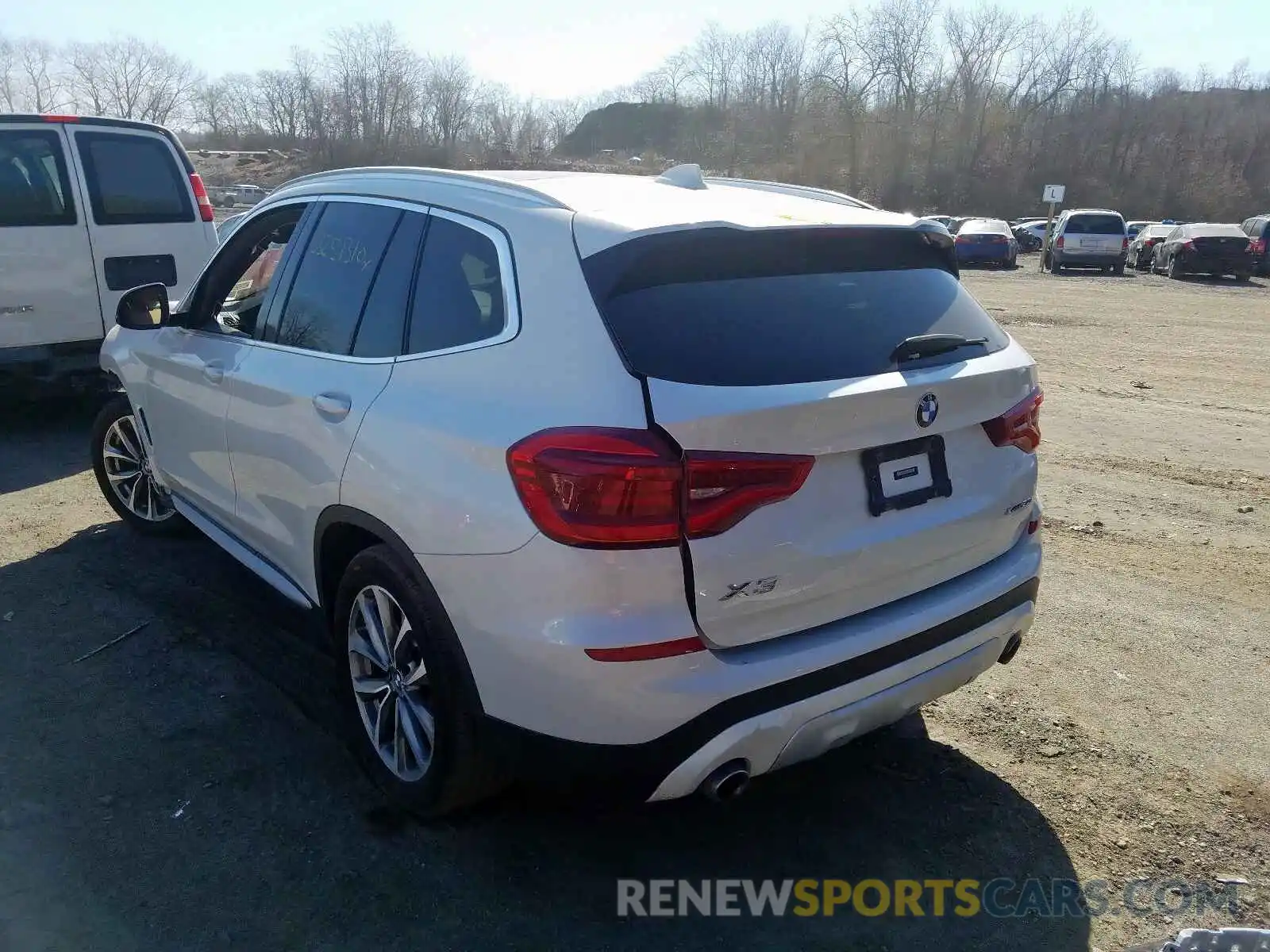 3 Photograph of a damaged car 5UXTR9C5XKLD94043 BMW X3 2019