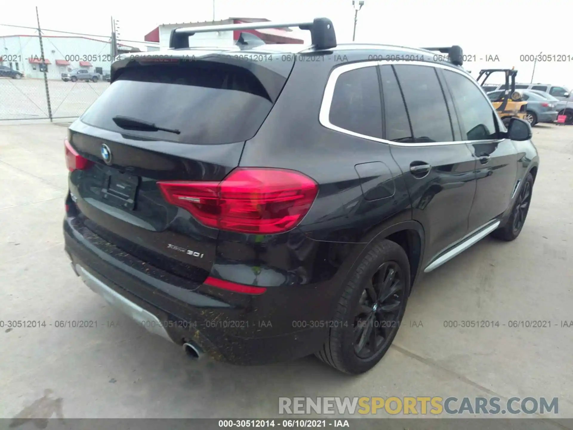 4 Photograph of a damaged car 5UXTR9C5XKLE16218 BMW X3 2019