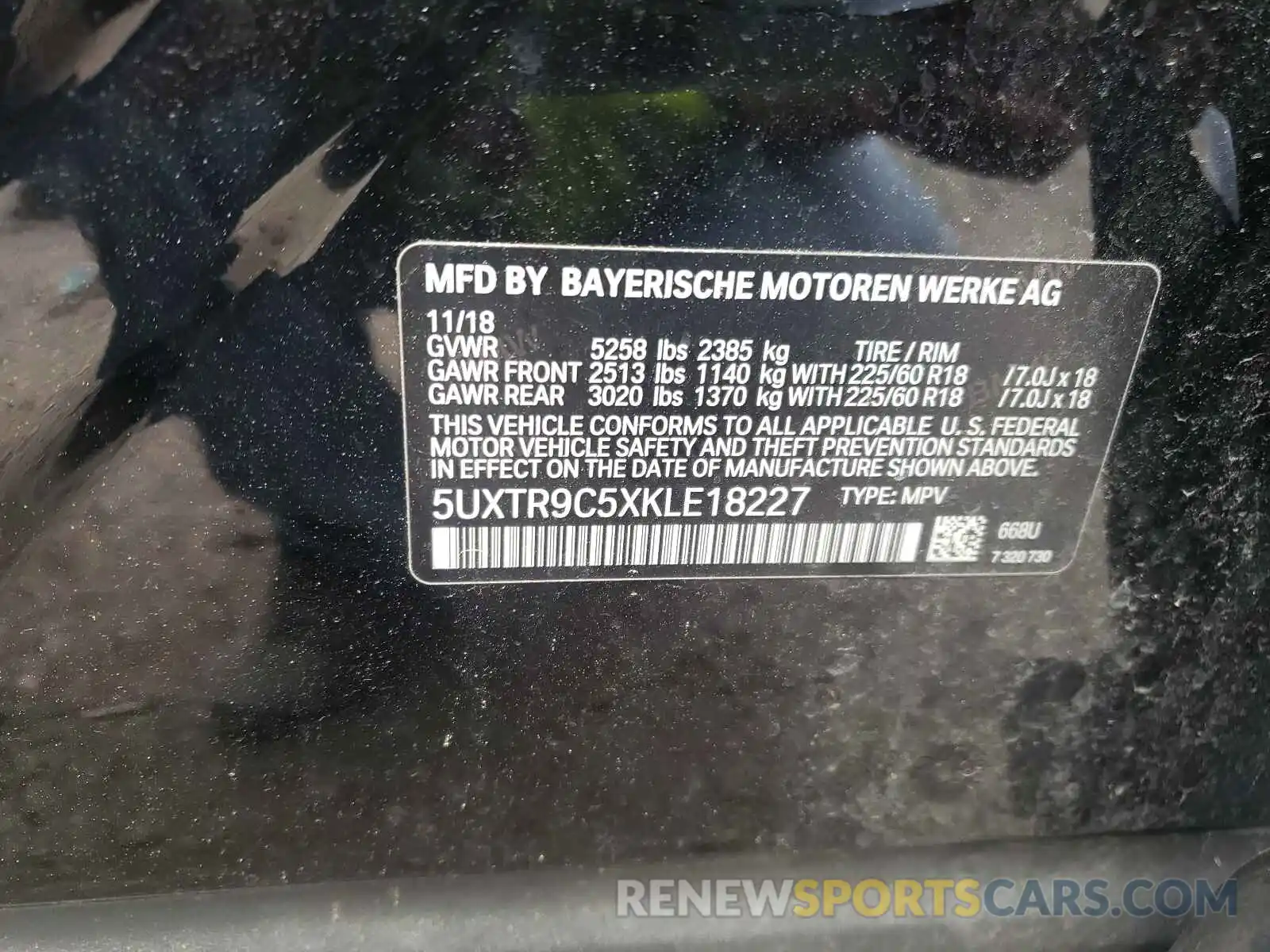 10 Photograph of a damaged car 5UXTR9C5XKLE18227 BMW X3 2019