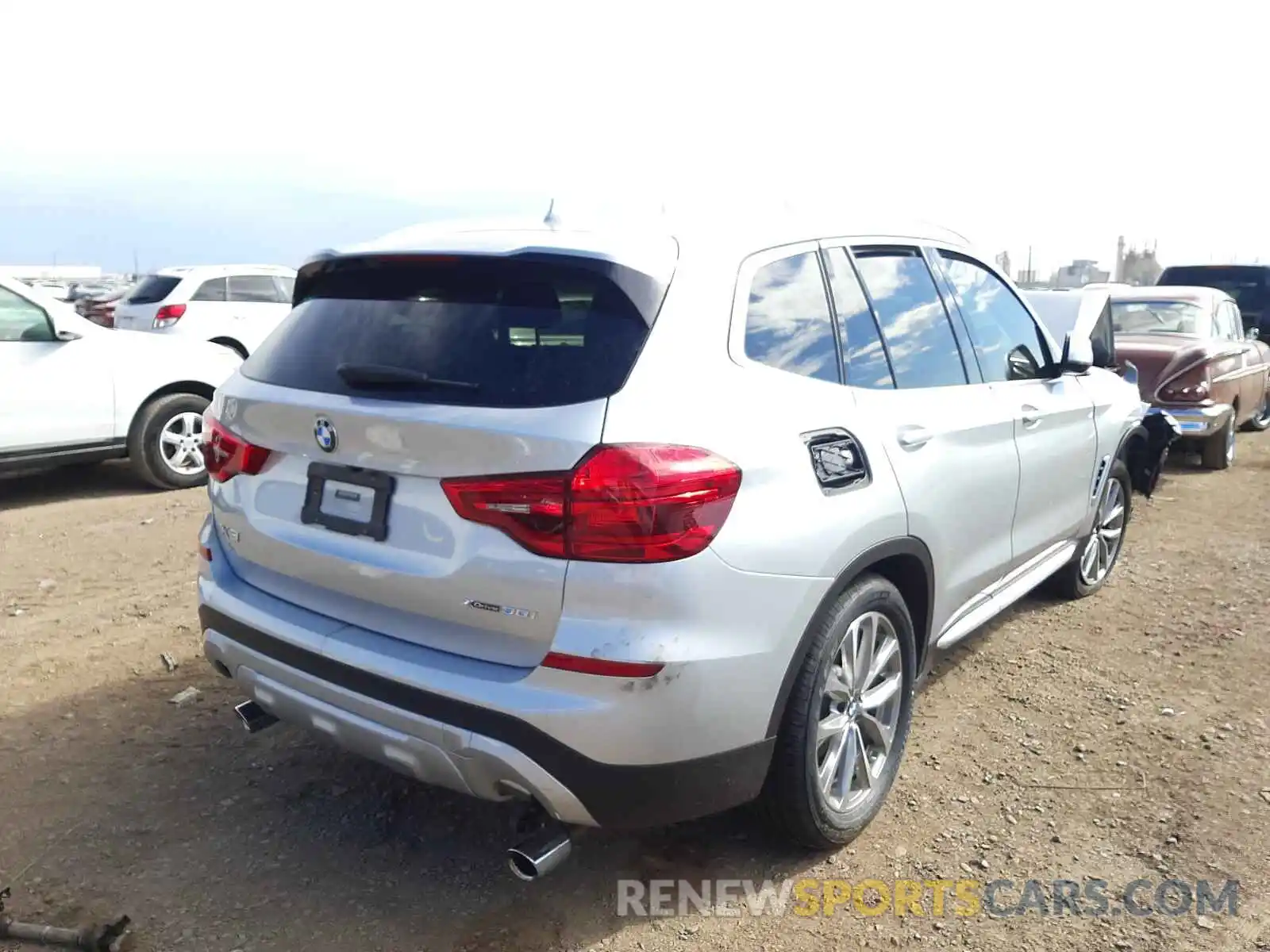 4 Фотография поврежденного автомобиля 5UXTR9C5XKLE20303 BMW X3 2019