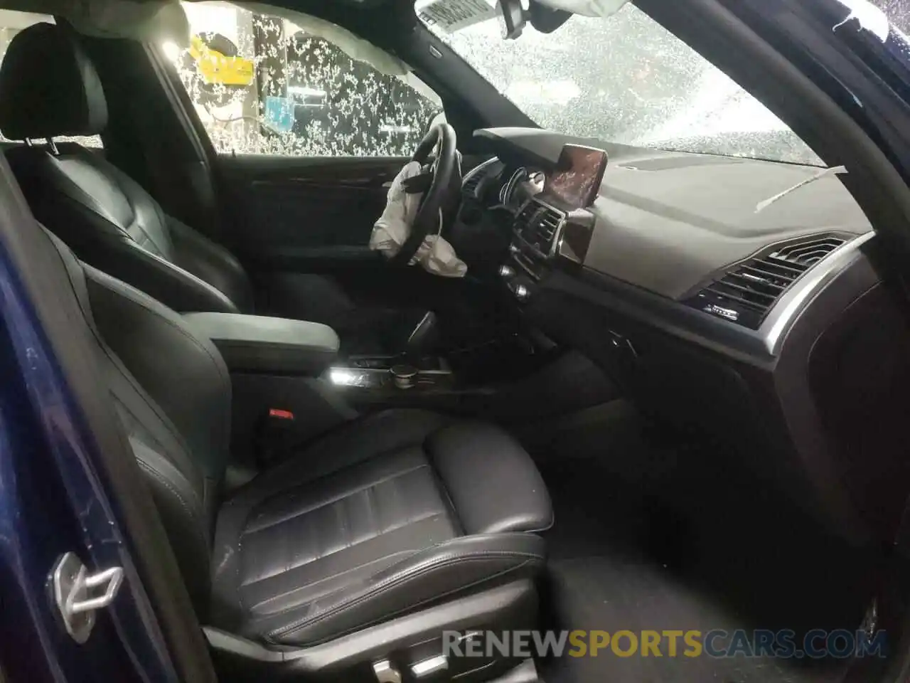 5 Photograph of a damaged car 5UXTR9C5XKLP81463 BMW X3 2019