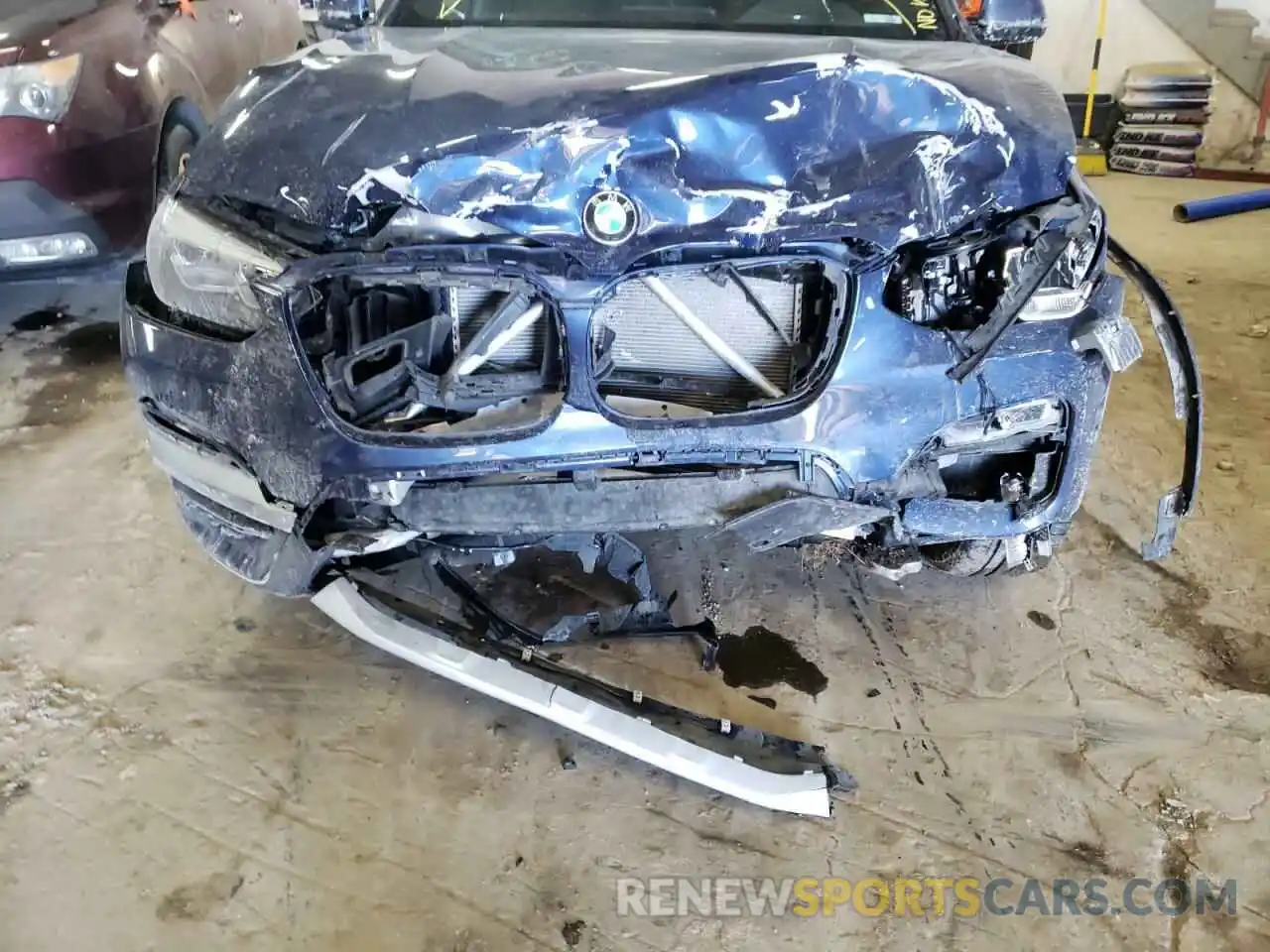 9 Photograph of a damaged car 5UXTR9C5XKLP81463 BMW X3 2019