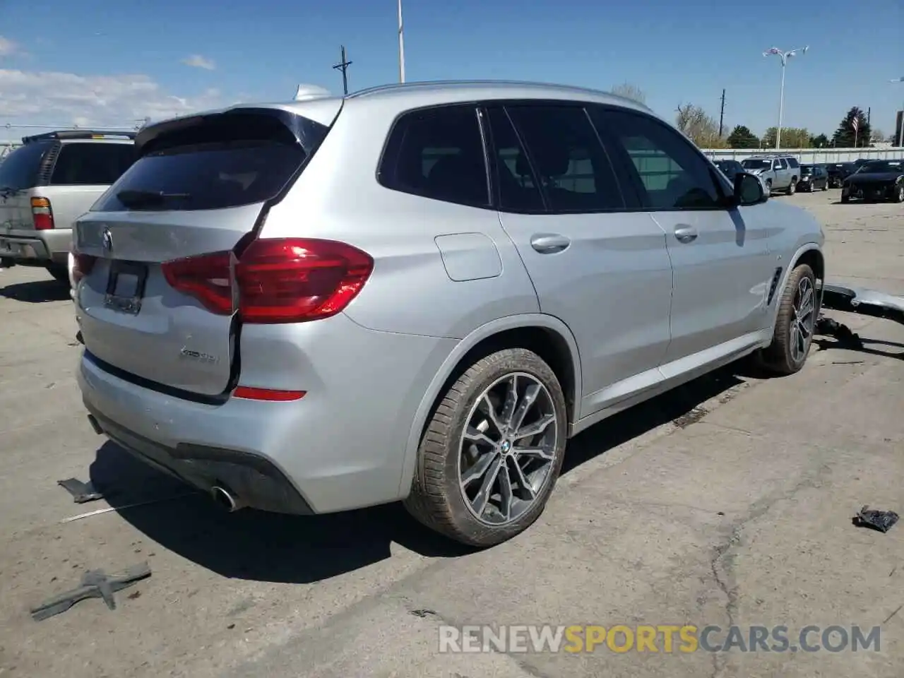 4 Фотография поврежденного автомобиля 5UXTR9C5XKLP86890 BMW X3 2019