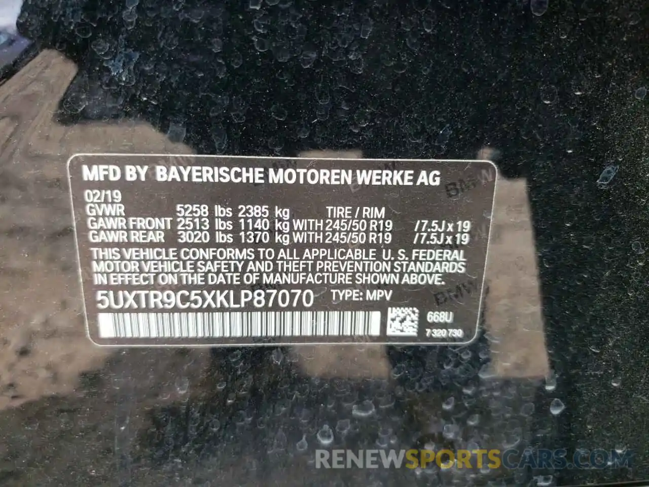 10 Photograph of a damaged car 5UXTR9C5XKLP87070 BMW X3 2019