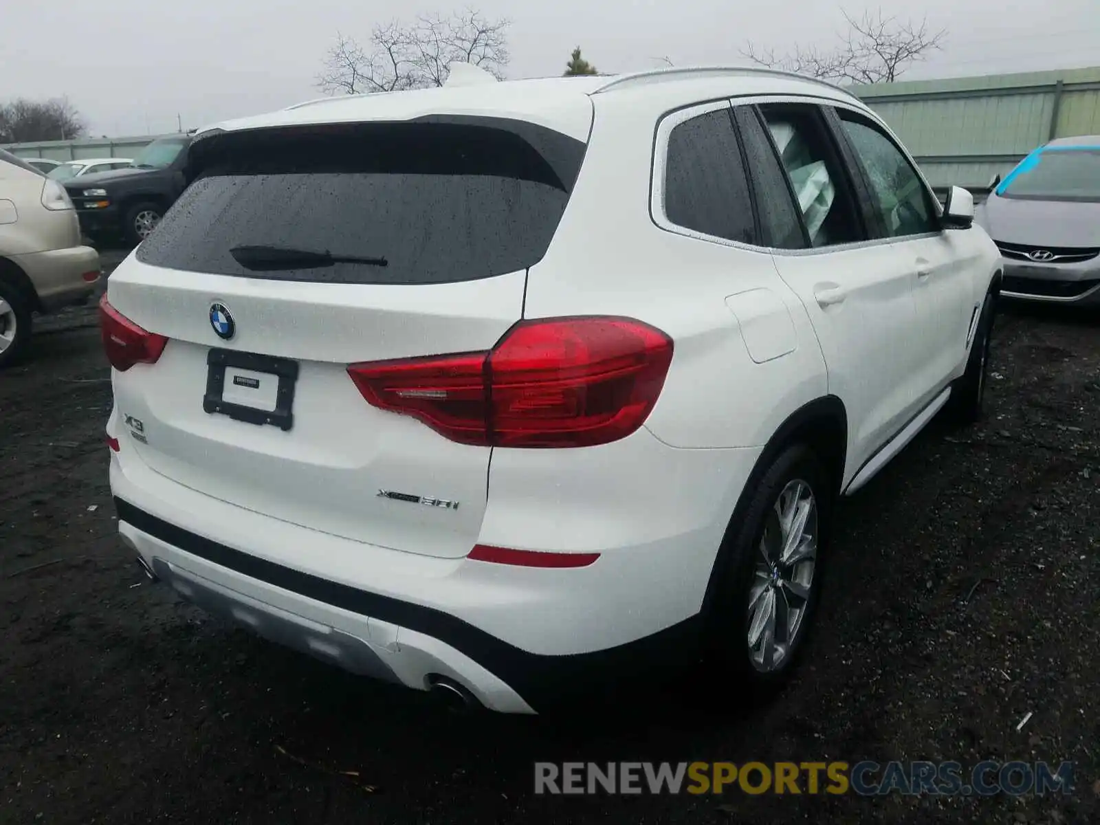 4 Photograph of a damaged car 5UXTR9C5XKLP89644 BMW X3 2019