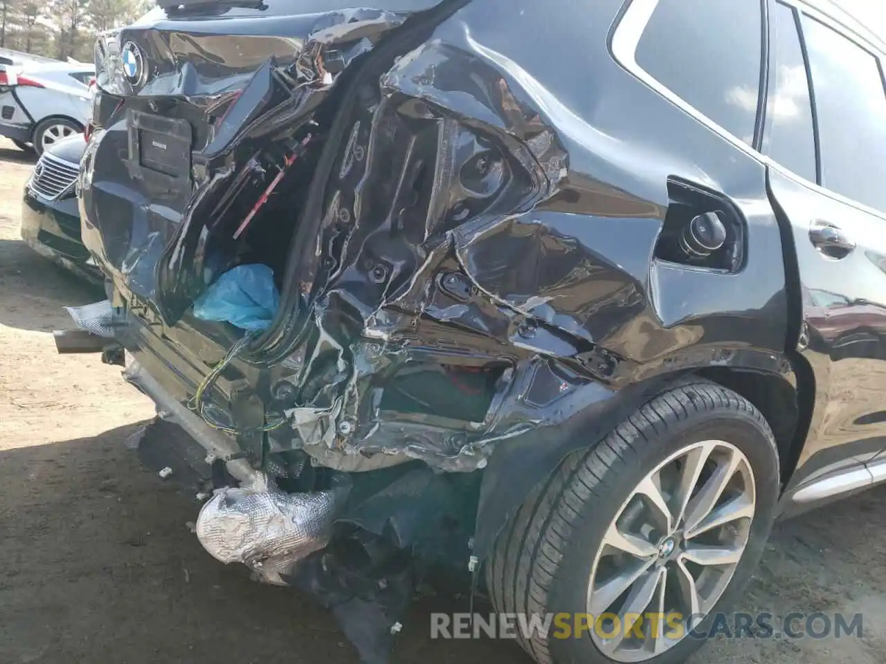 9 Photograph of a damaged car 5UXTR9C5XKLR03321 BMW X3 2019