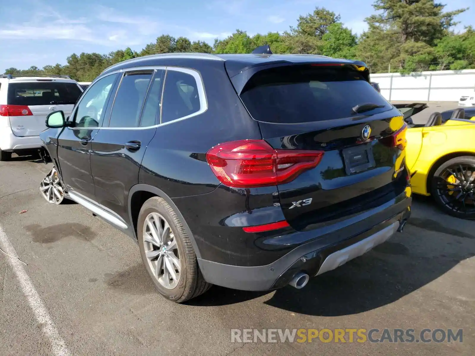 3 Photograph of a damaged car 5UXTR9C5XKLR03626 BMW X3 2019