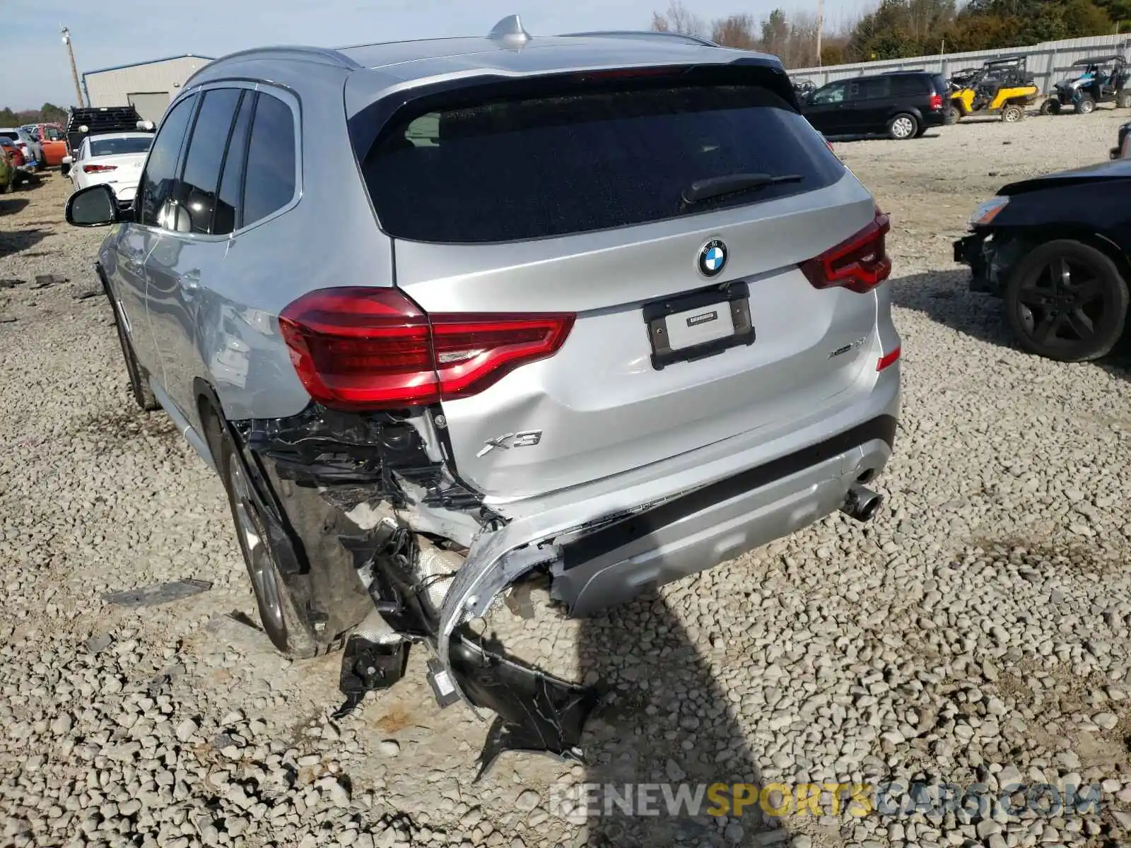 9 Photograph of a damaged car 5UXTR9C5XKLR04288 BMW X3 2019