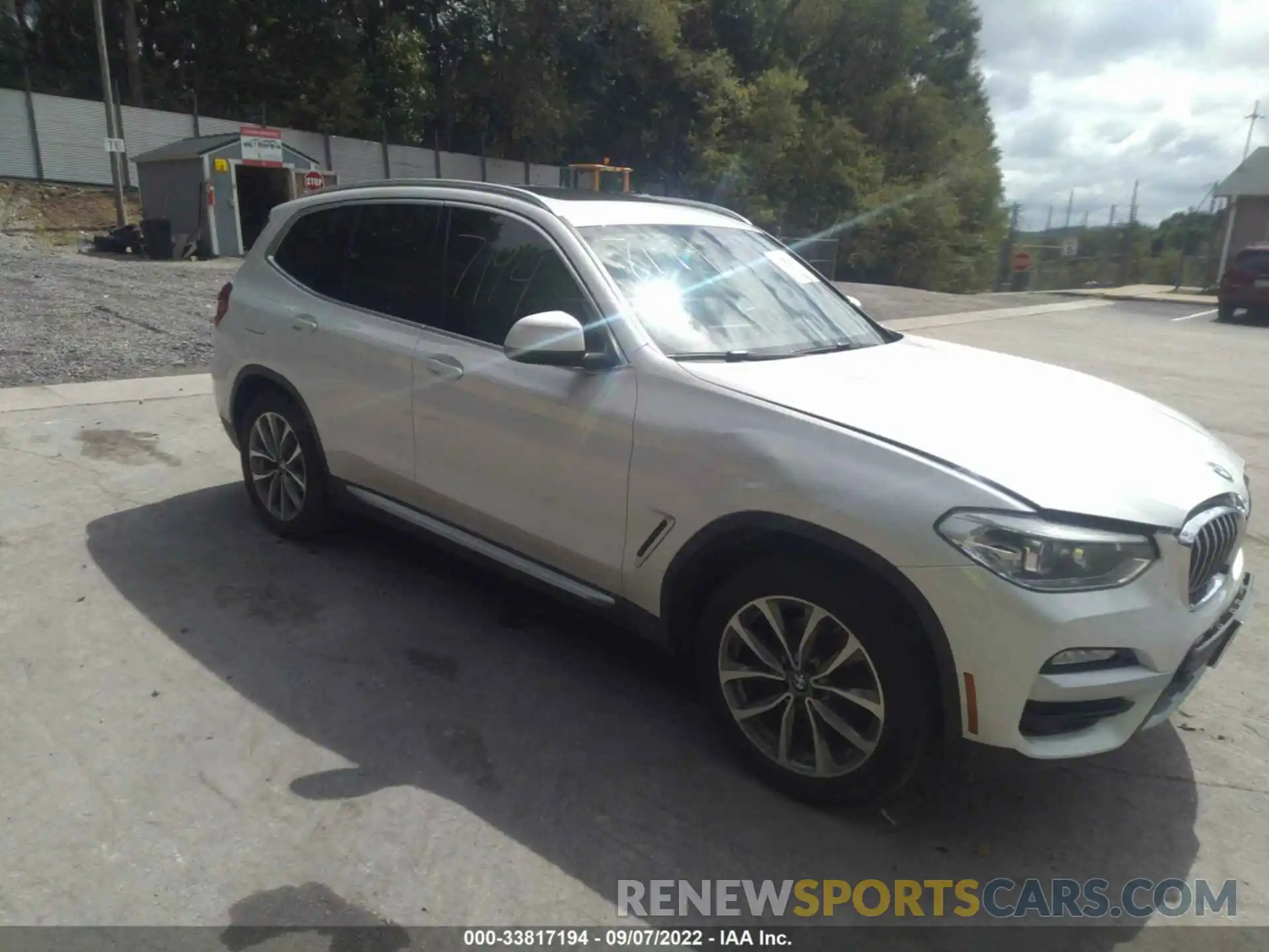 1 Photograph of a damaged car 5UXTR9C5XKLR04405 BMW X3 2019