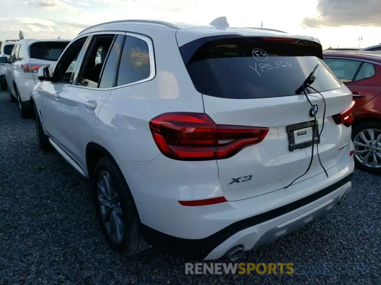 3 Photograph of a damaged car 5UXTR9C5XKLR09118 BMW X3 2019