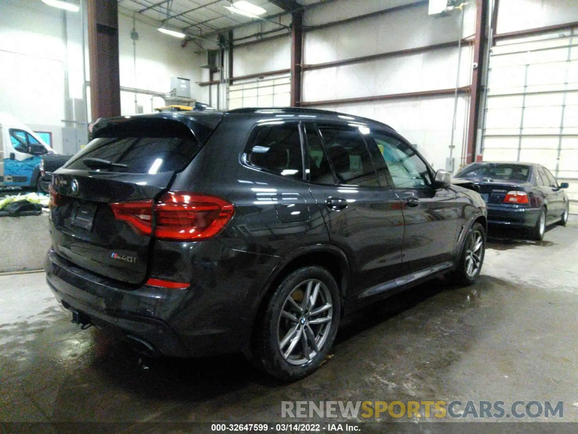 4 Photograph of a damaged car 5UXTS3C50K0Z08028 BMW X3 2019