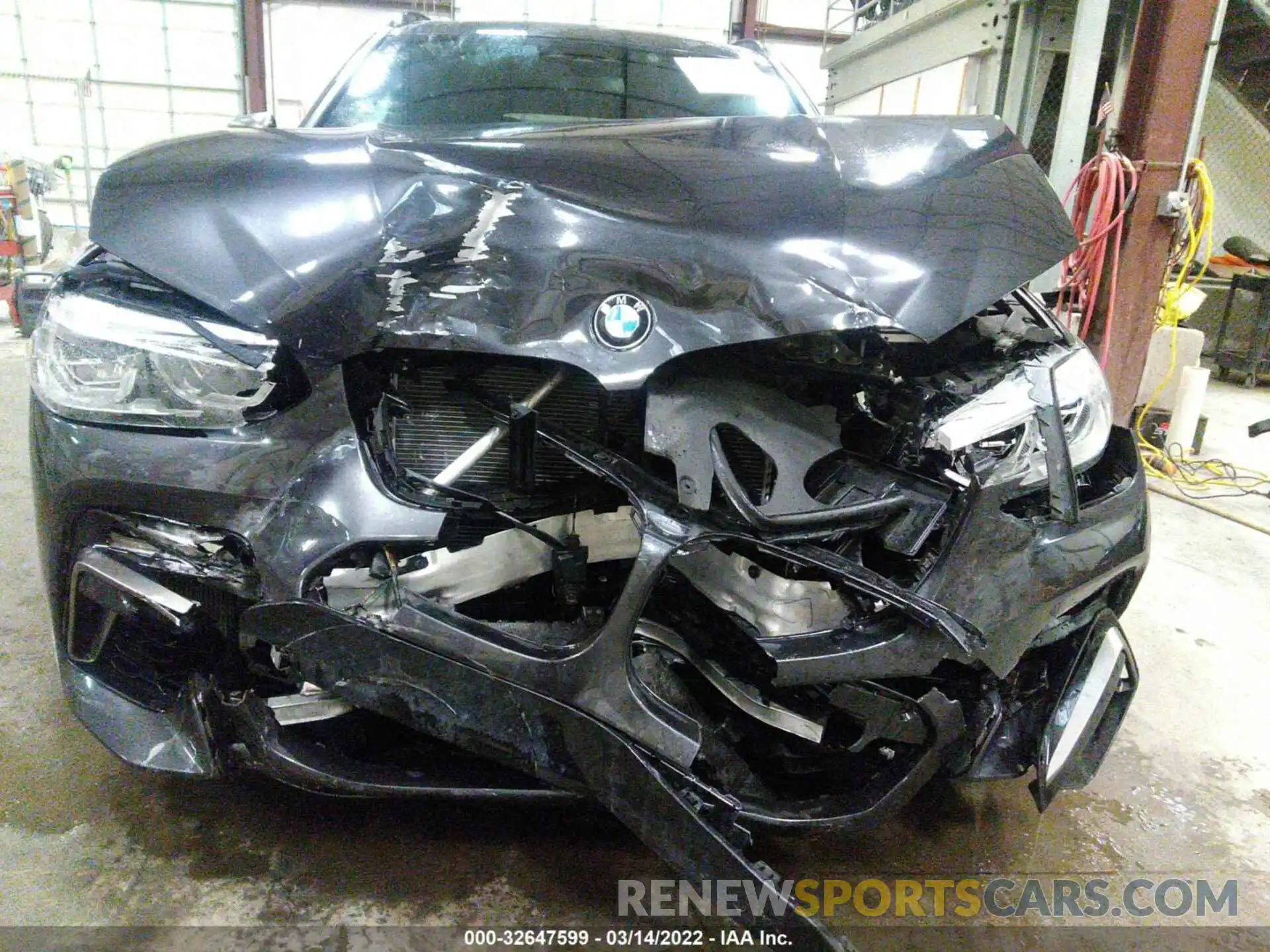 6 Photograph of a damaged car 5UXTS3C50K0Z08028 BMW X3 2019