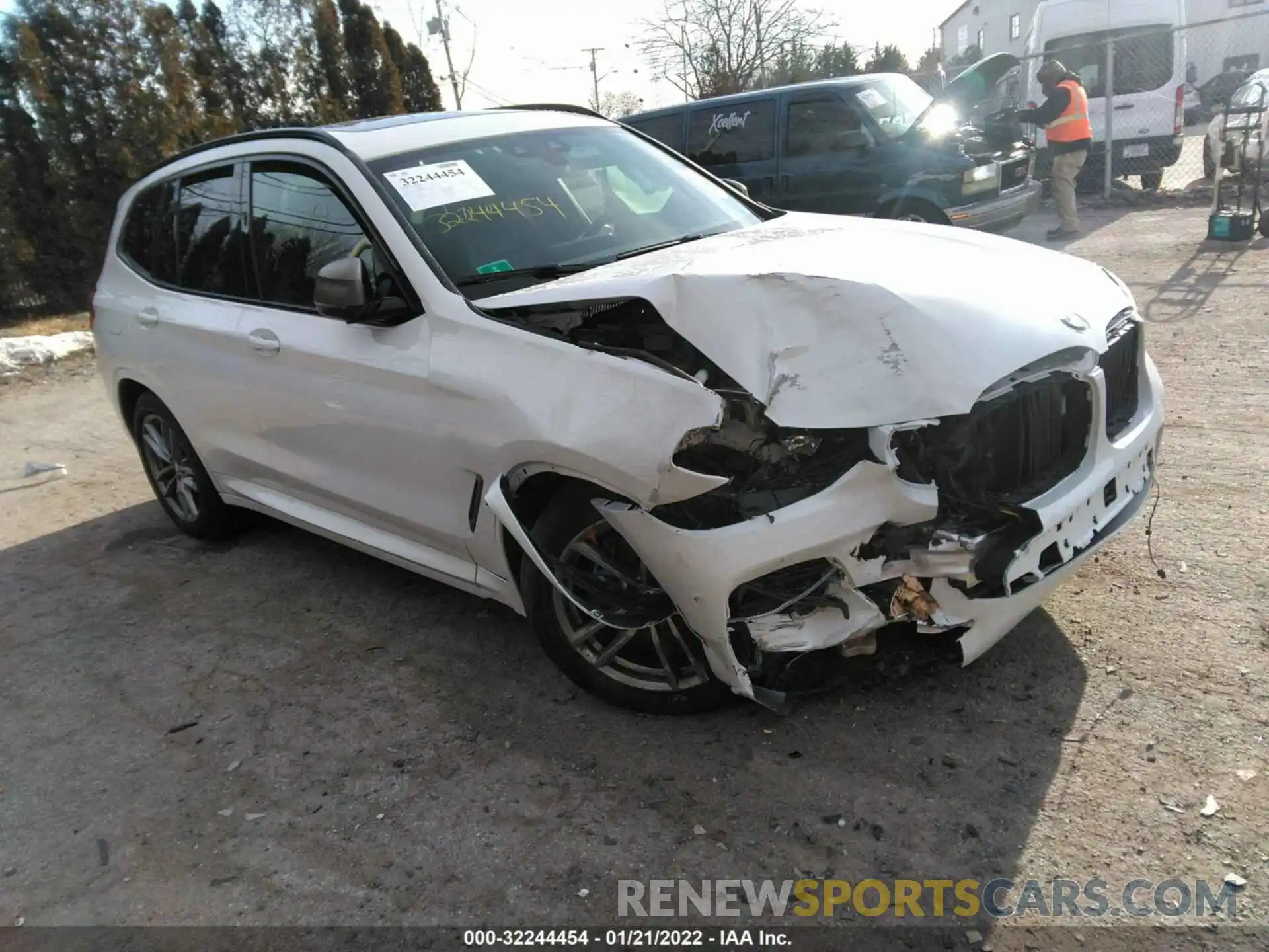 1 Photograph of a damaged car 5UXTS3C50K0Z08062 BMW X3 2019