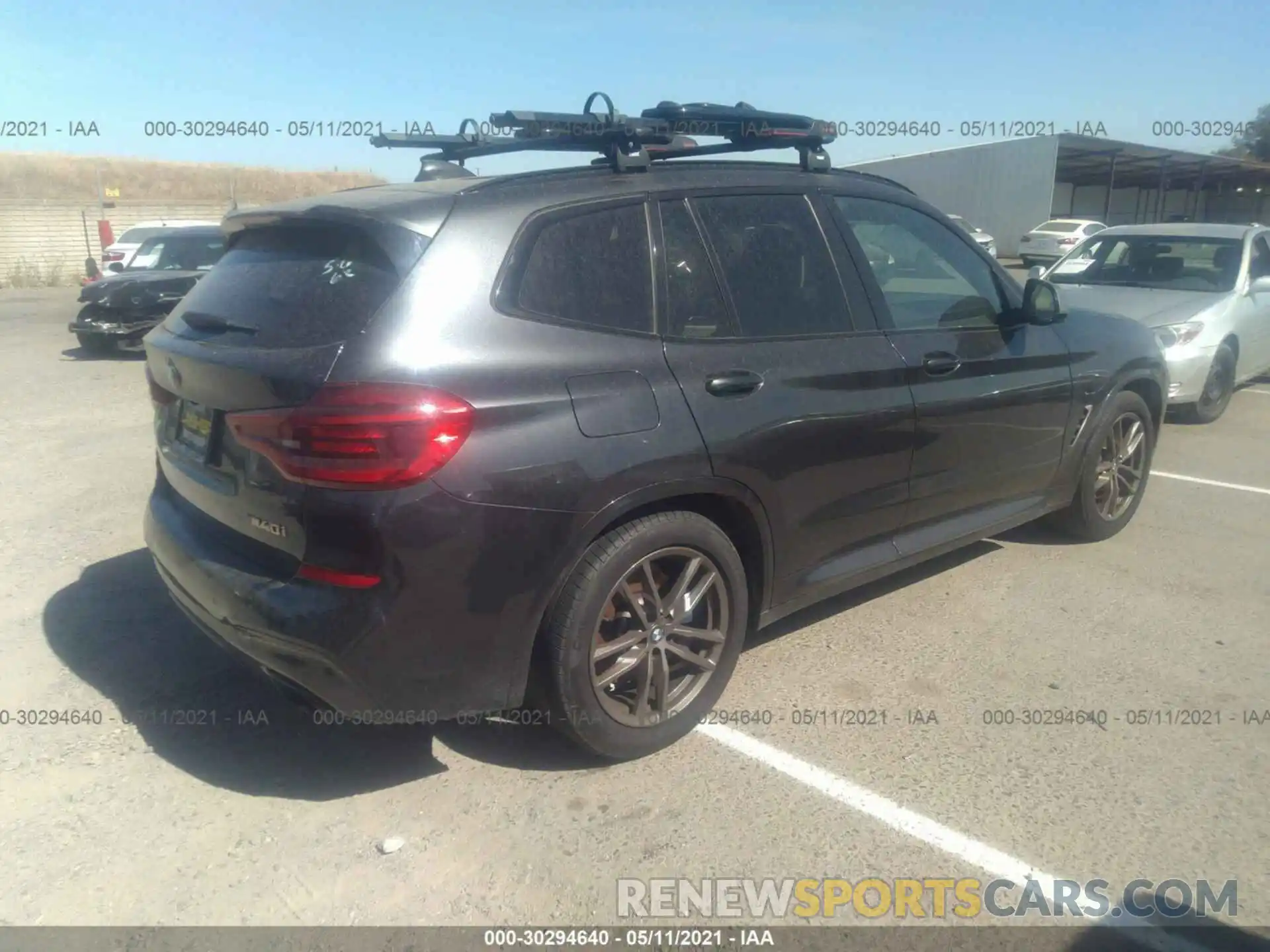 4 Photograph of a damaged car 5UXTS3C50K0Z09308 BMW X3 2019