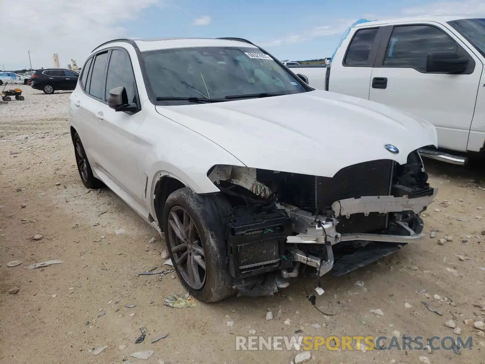 1 Photograph of a damaged car 5UXTS3C51K0Z05039 BMW X3 2019