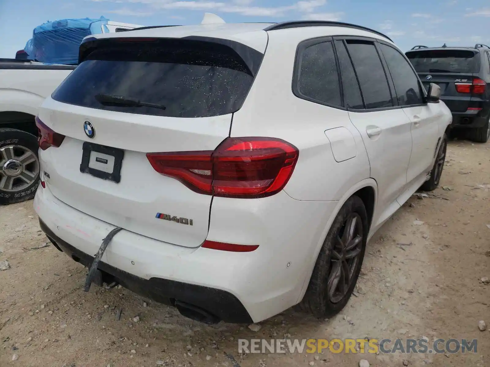 4 Photograph of a damaged car 5UXTS3C51K0Z05039 BMW X3 2019