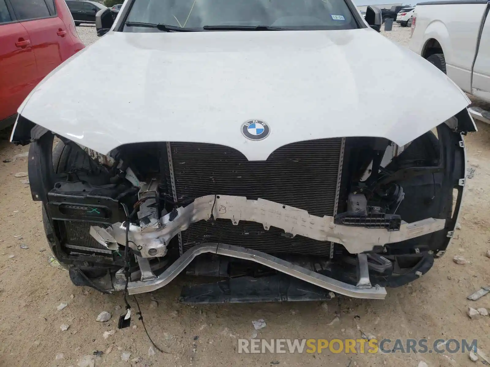 9 Photograph of a damaged car 5UXTS3C51K0Z05039 BMW X3 2019