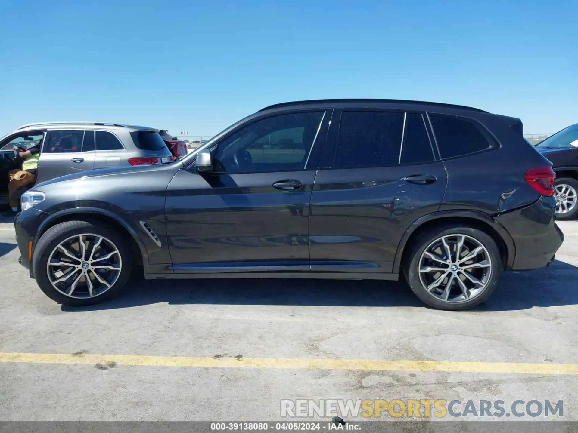 15 Photograph of a damaged car 5UXTS3C51K0Z08040 BMW X3 2019