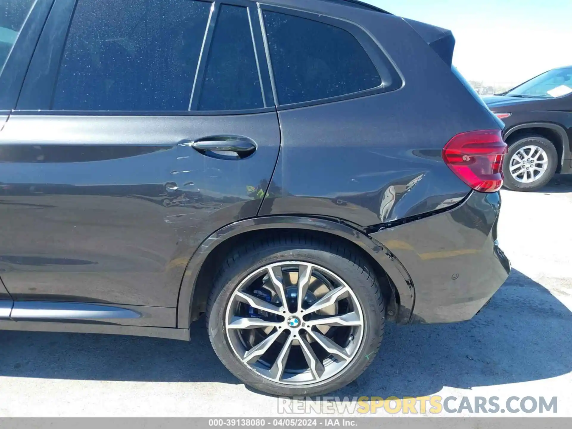 6 Photograph of a damaged car 5UXTS3C51K0Z08040 BMW X3 2019