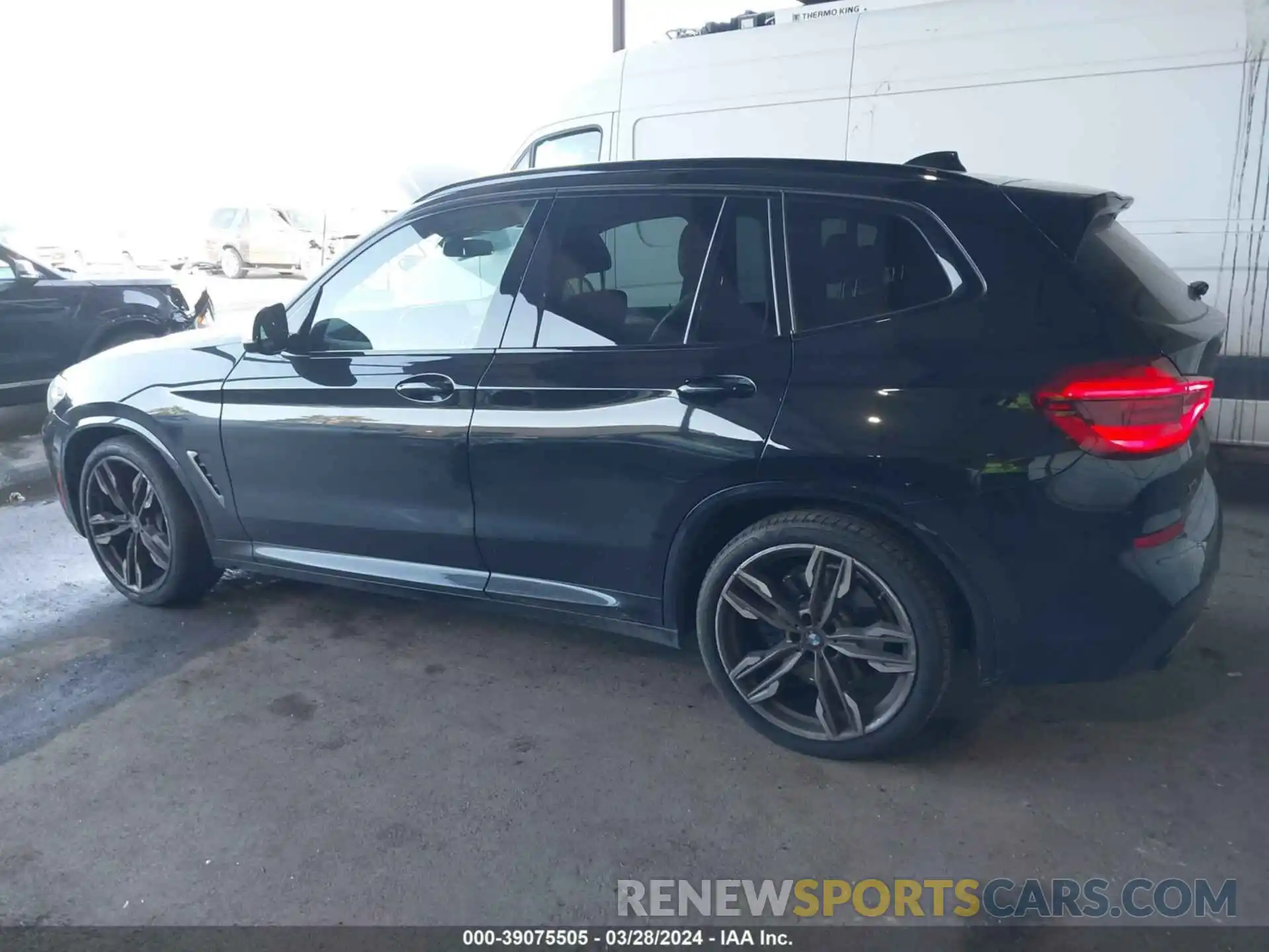 14 Photograph of a damaged car 5UXTS3C52K0Z10217 BMW X3 2019