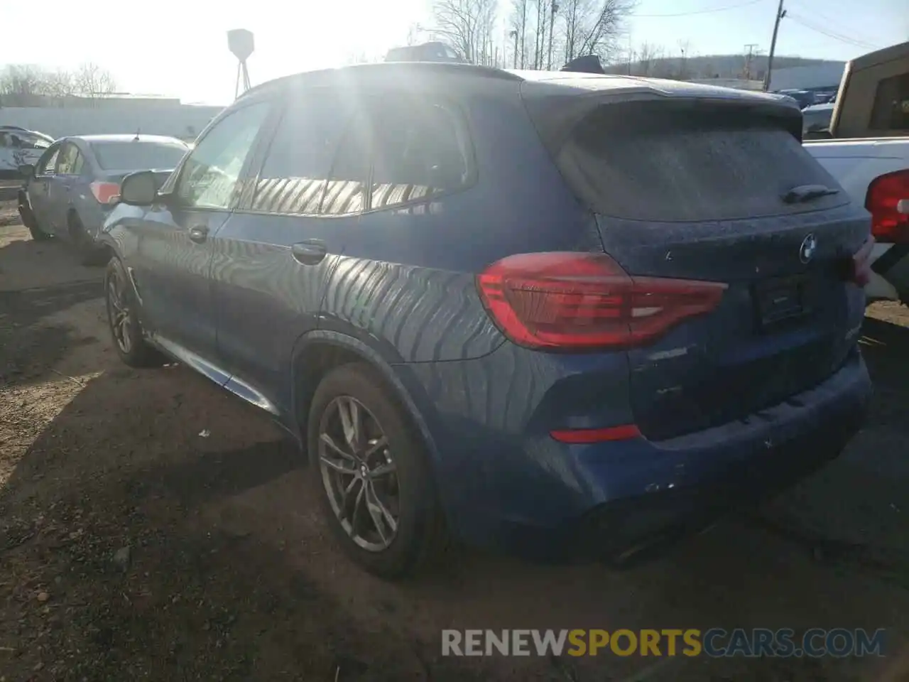 3 Photograph of a damaged car 5UXTS3C52KLR72621 BMW X3 2019