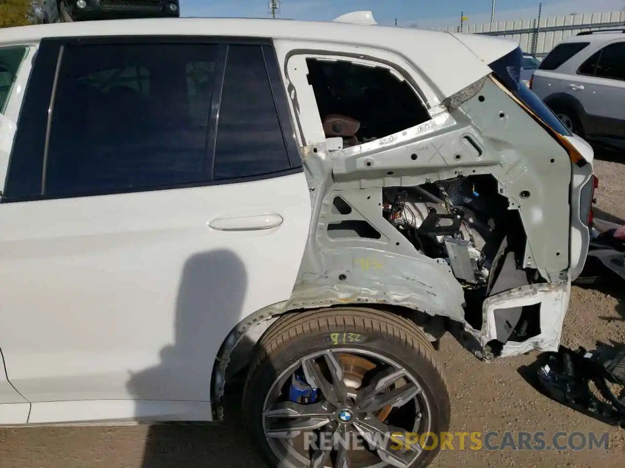 9 Photograph of a damaged car 5UXTS3C53K0Z04944 BMW X3 2019