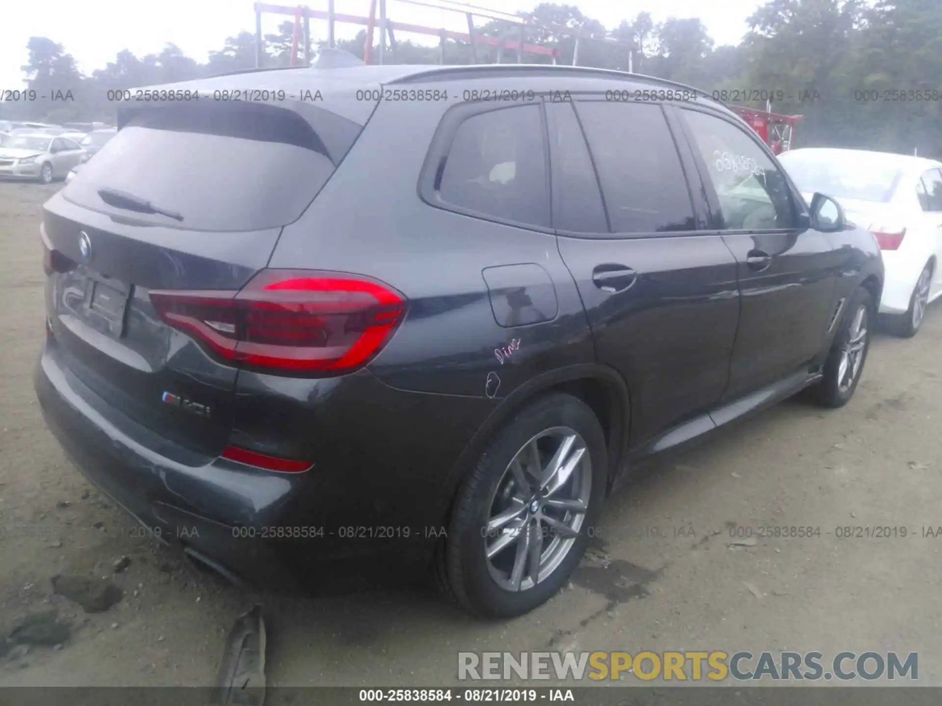 4 Photograph of a damaged car 5UXTS3C54K0Z04659 BMW X3 2019