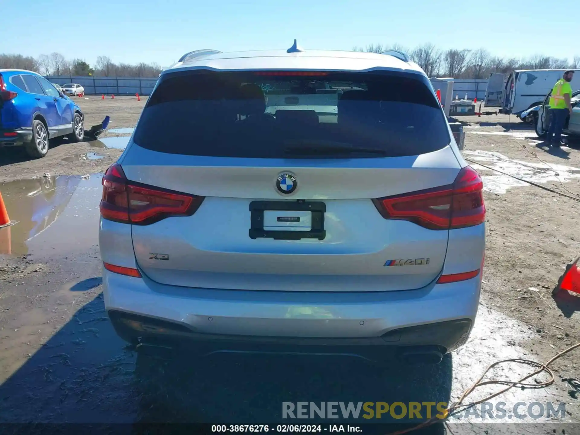 16 Photograph of a damaged car 5UXTS3C54K0Z05018 BMW X3 2019