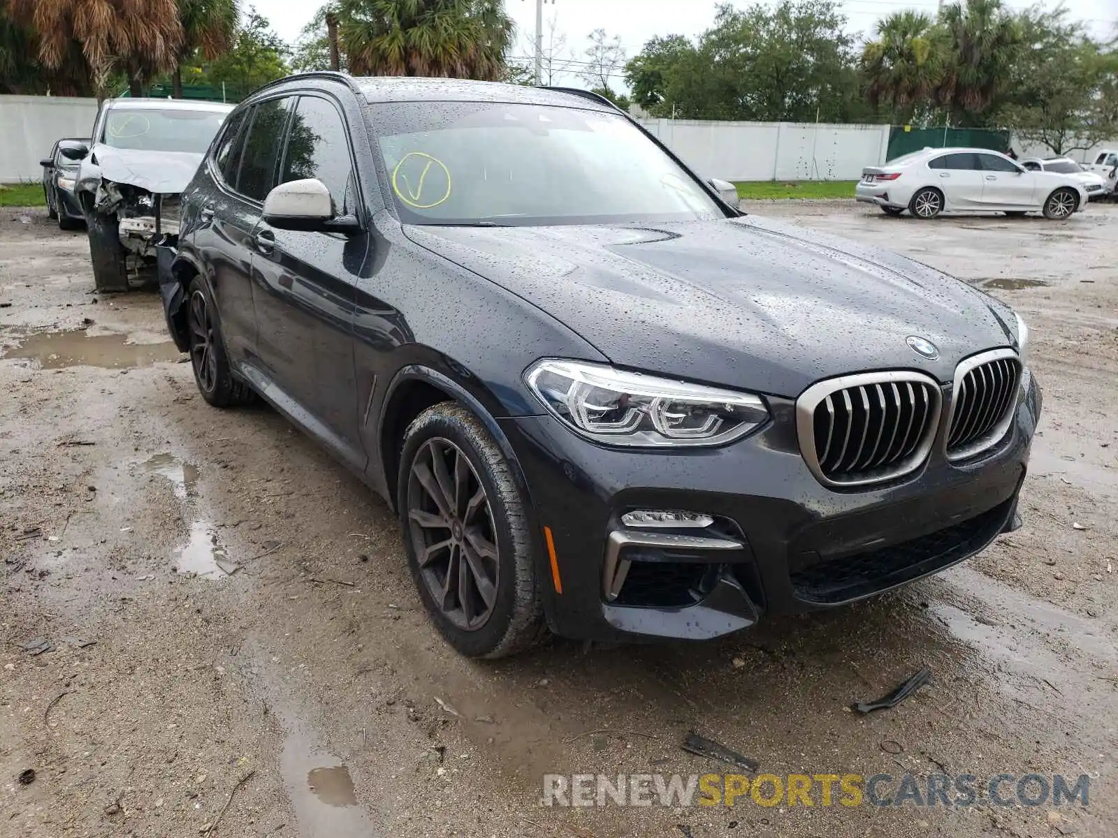 1 Photograph of a damaged car 5UXTS3C54K0Z10607 BMW X3 2019