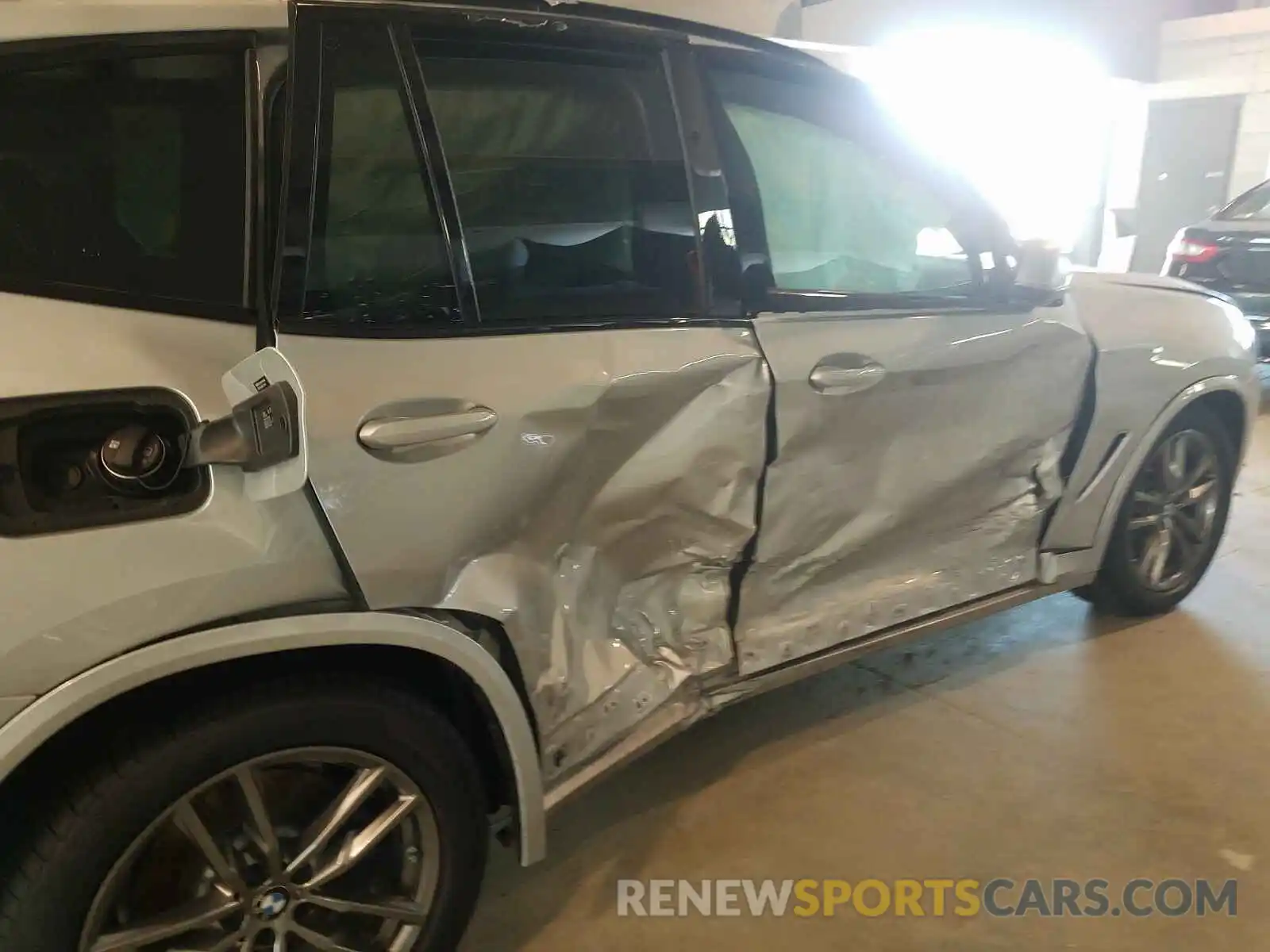 9 Photograph of a damaged car 5UXTS3C54KLR72751 BMW X3 2019