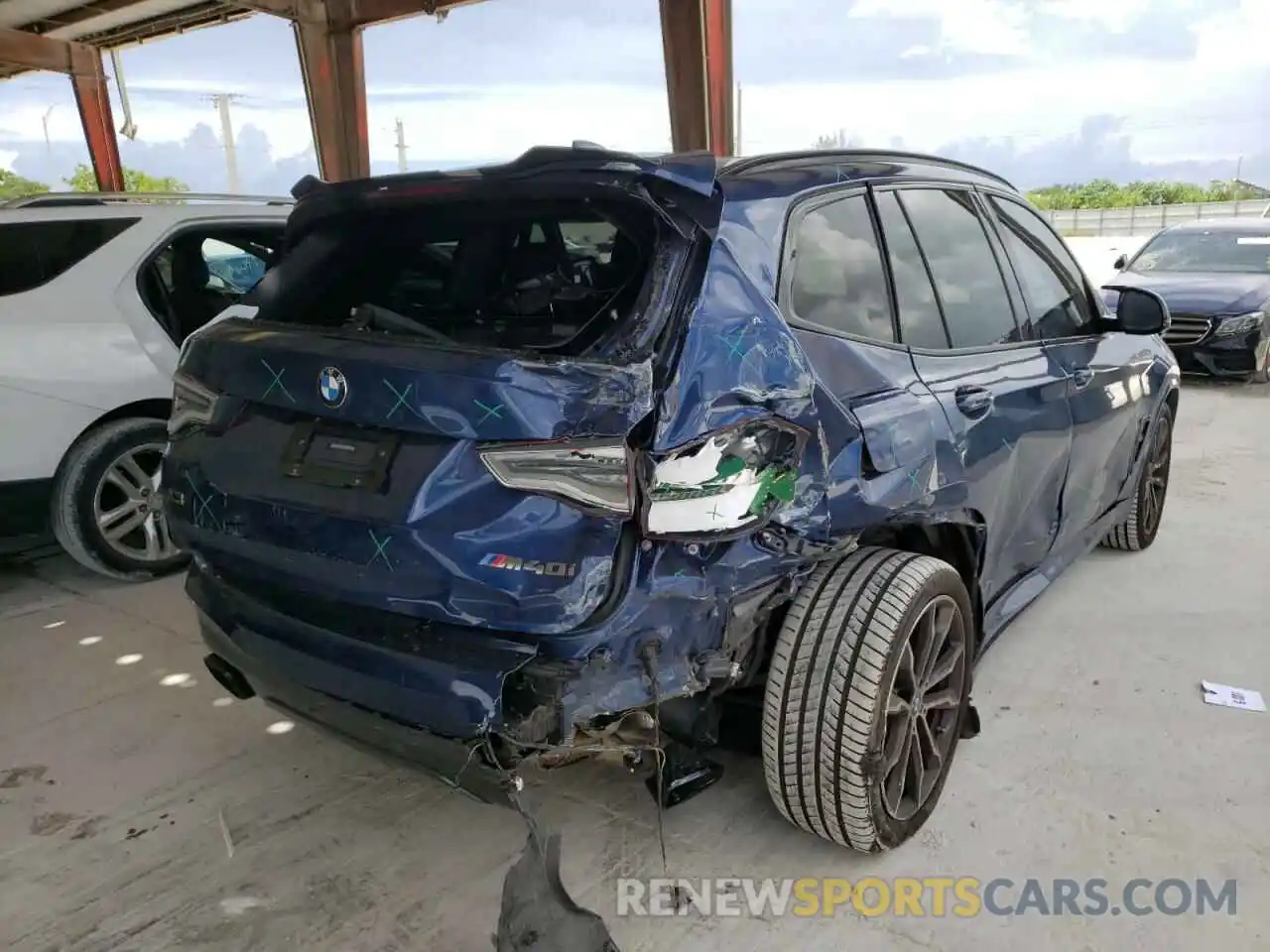 4 Photograph of a damaged car 5UXTS3C55K0Z03701 BMW X3 2019