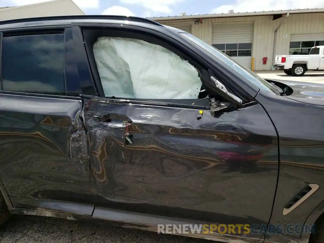 9 Photograph of a damaged car 5UXTS3C55K0Z08445 BMW X3 2019