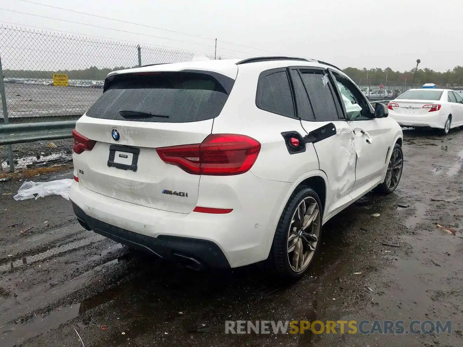 4 Photograph of a damaged car 5UXTS3C55K0Z09840 BMW X3 2019