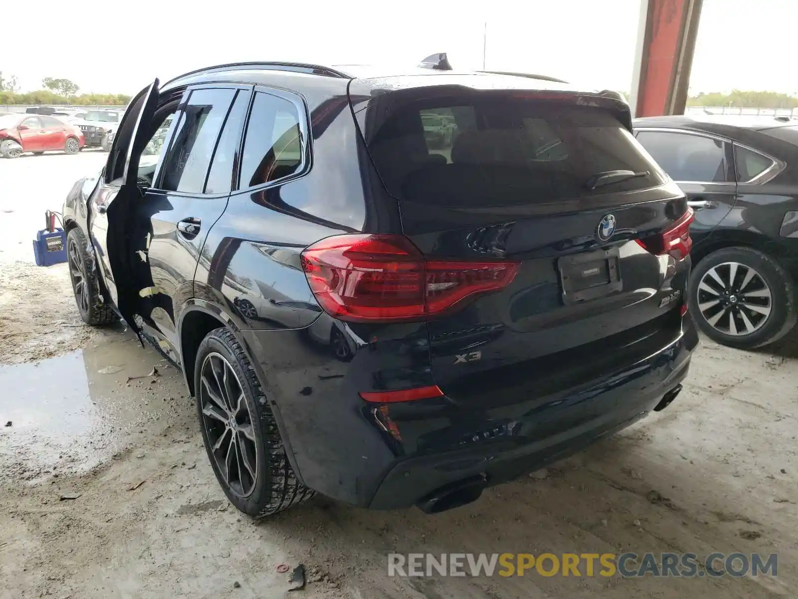 3 Photograph of a damaged car 5UXTS3C55KLR72810 BMW X3 2019