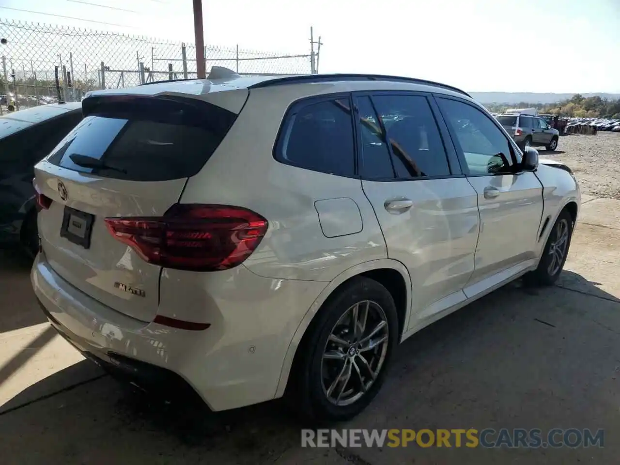 4 Photograph of a damaged car 5UXTS3C56K0Z04663 BMW X3 2019