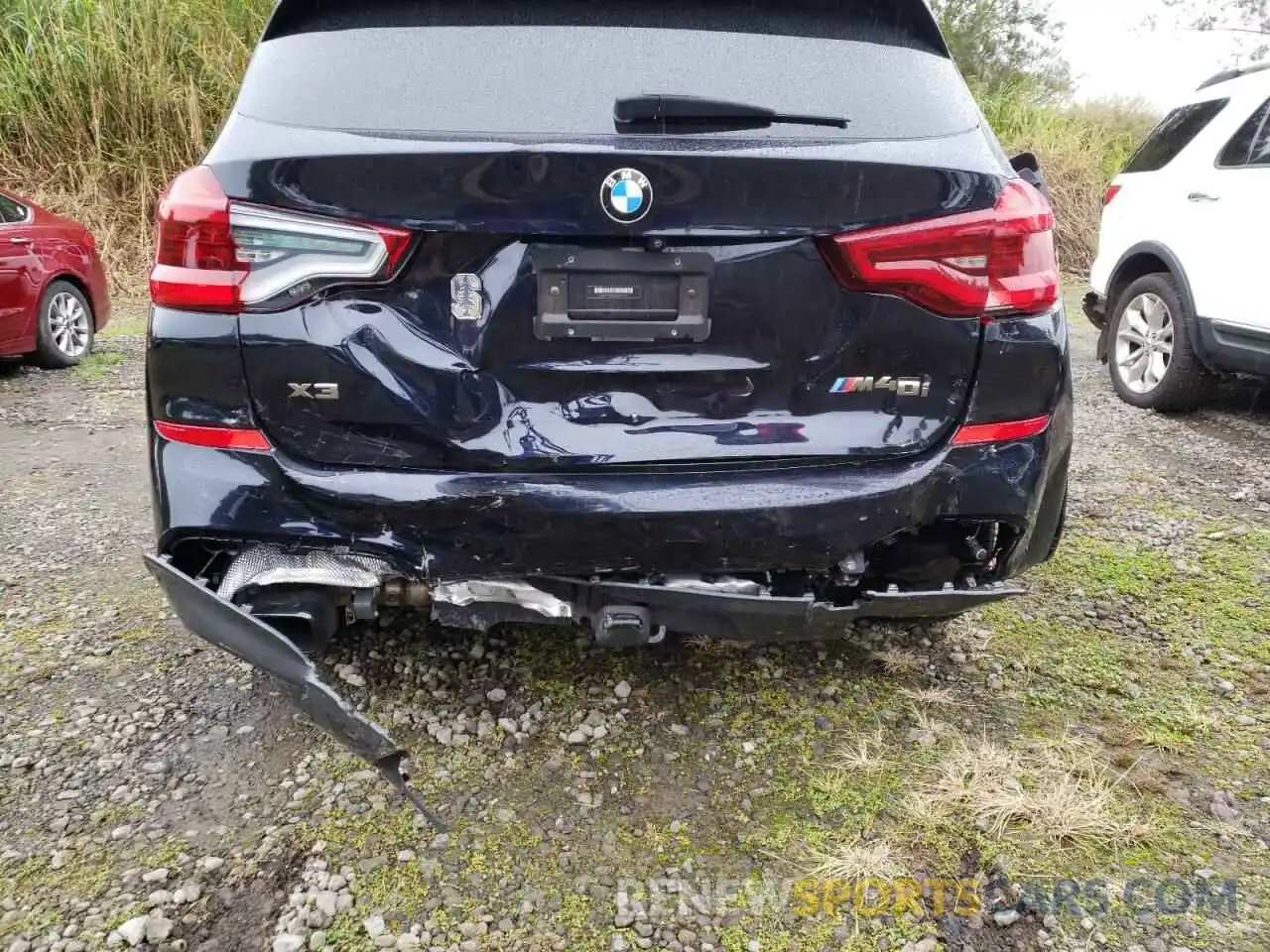 9 Photograph of a damaged car 5UXTS3C57K0Z05319 BMW X3 2019