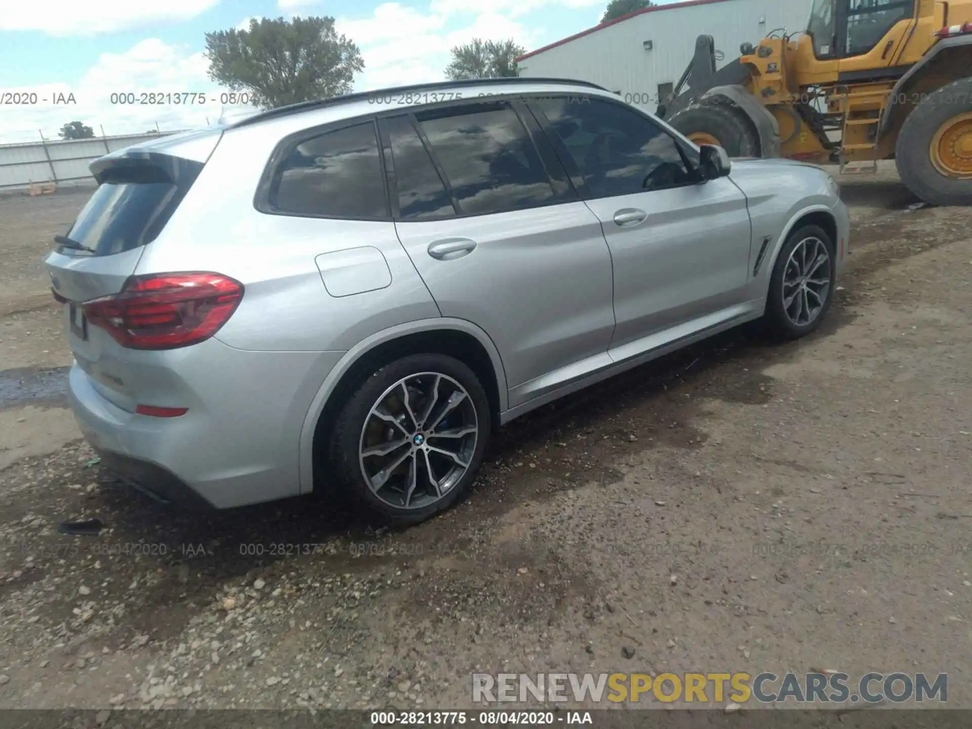 4 Photograph of a damaged car 5UXTS3C57K0Z10066 BMW X3 2019