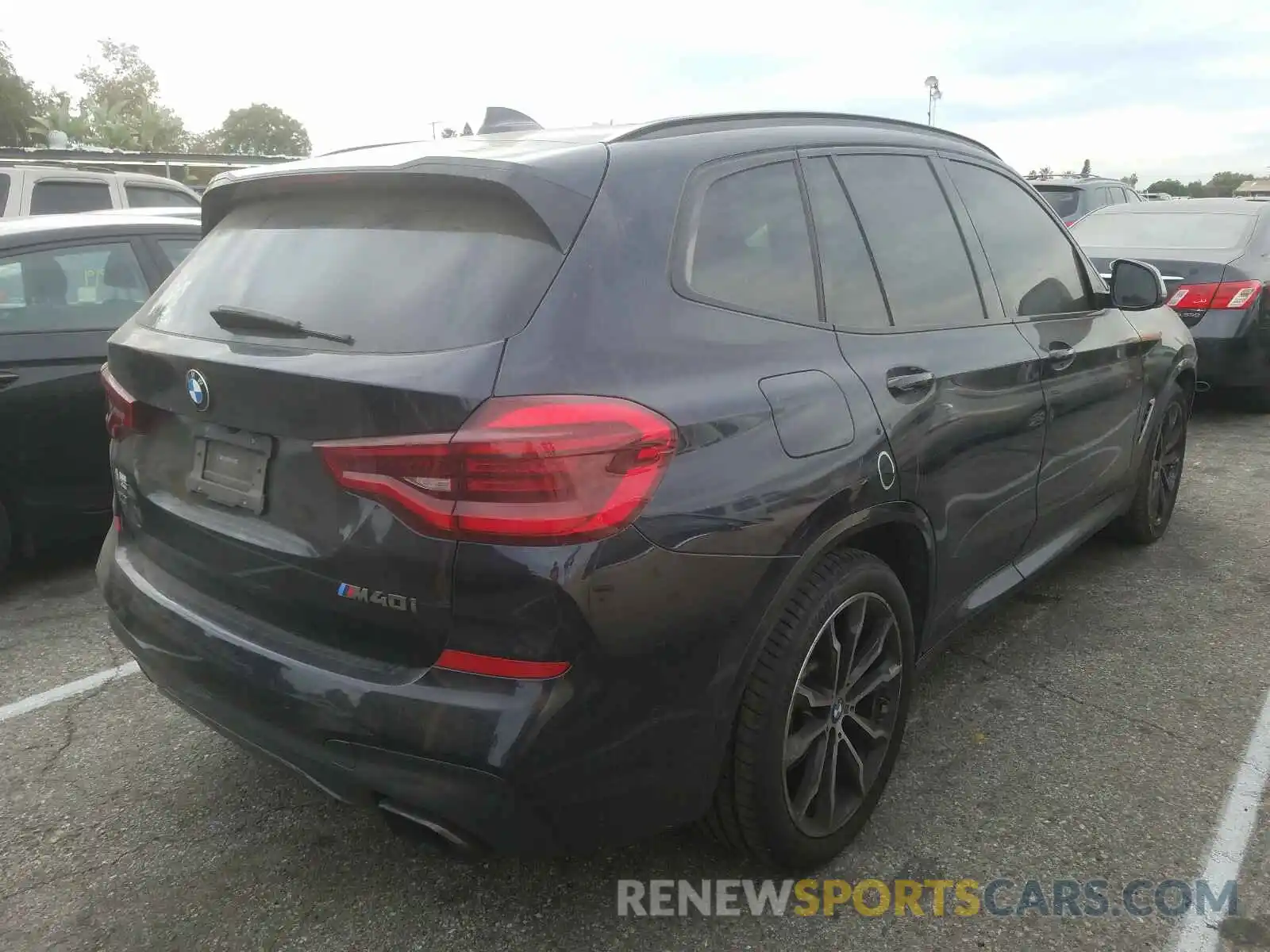 4 Photograph of a damaged car 5UXTS3C58K0Z04003 BMW X3 2019