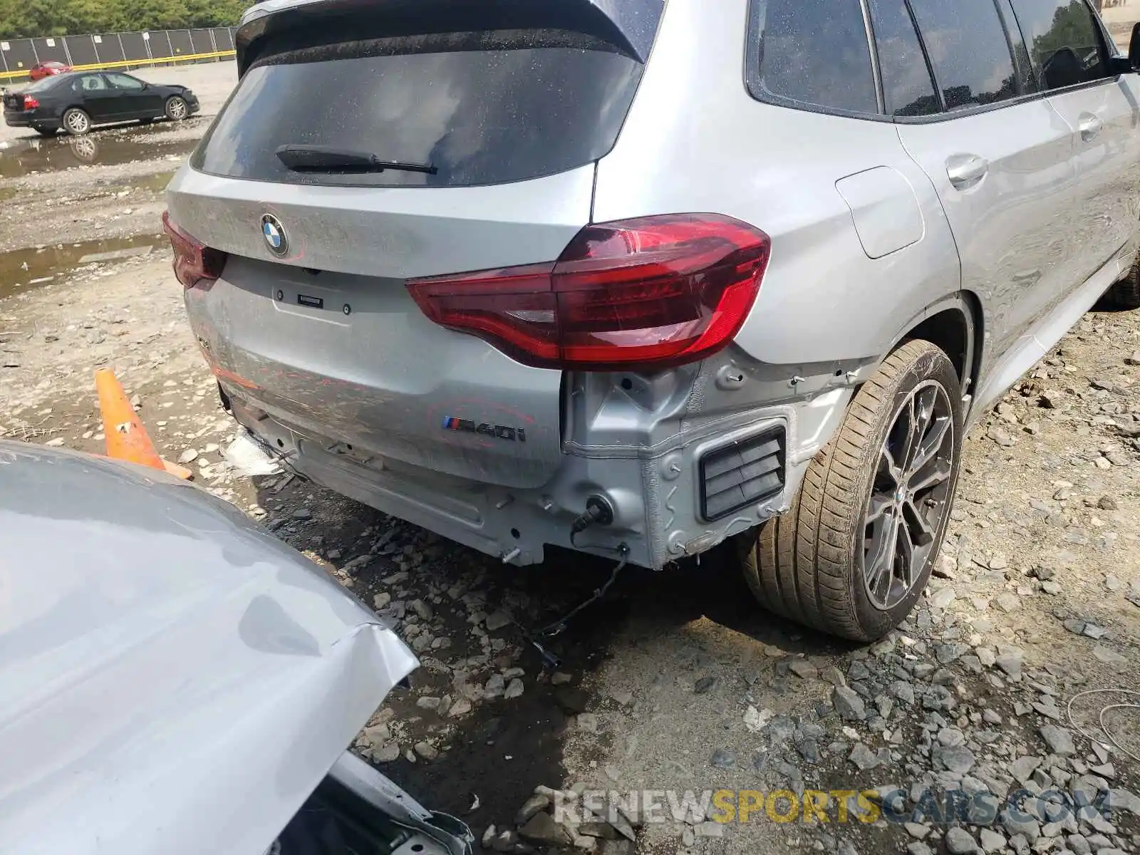 9 Photograph of a damaged car 5UXTS3C58K0Z04812 BMW X3 2019