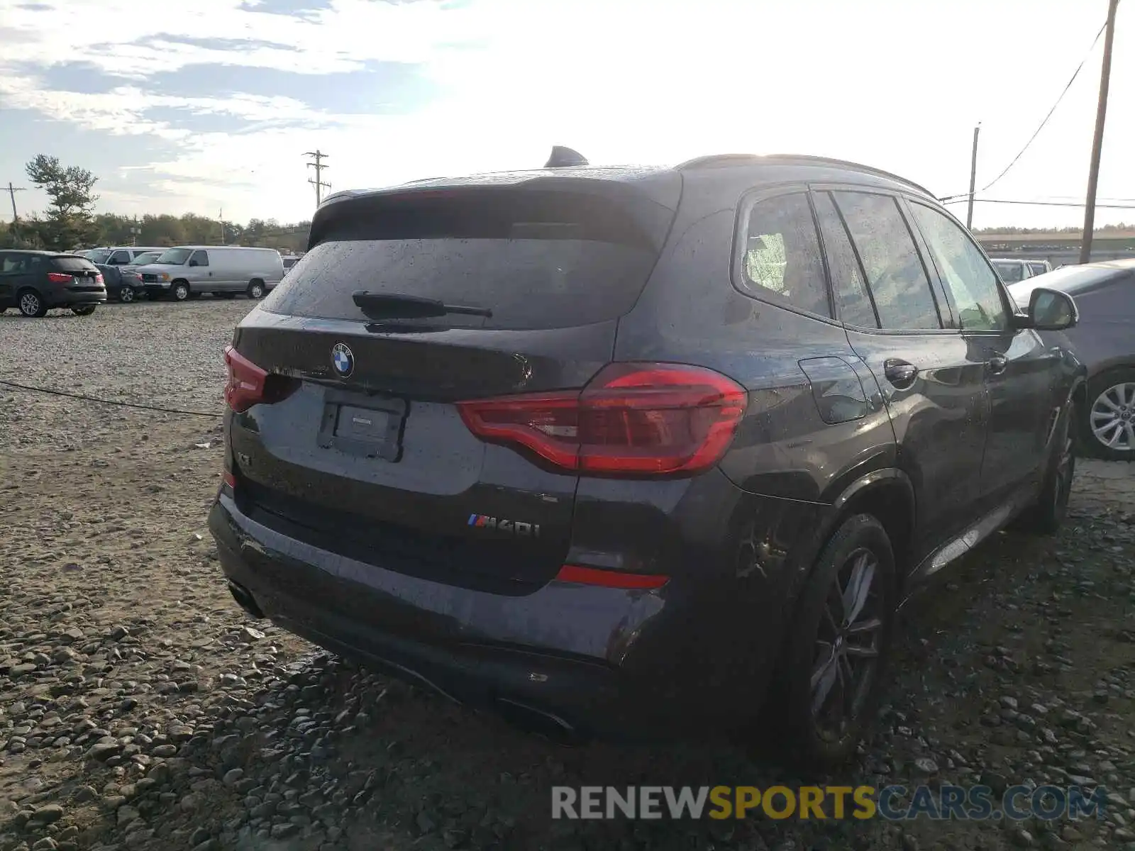 4 Photograph of a damaged car 5UXTS3C58K0Z08150 BMW X3 2019