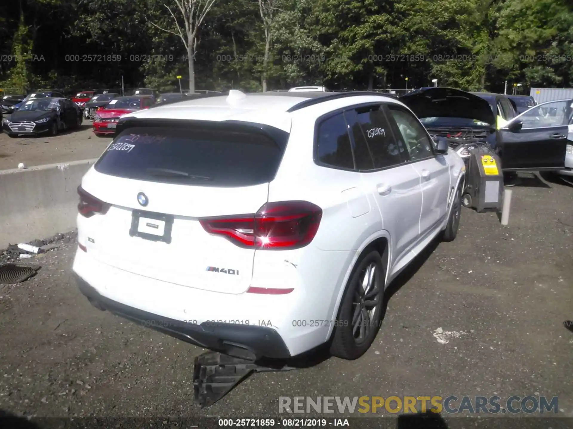 4 Photograph of a damaged car 5UXTS3C5XK0Z08604 BMW X3 2019