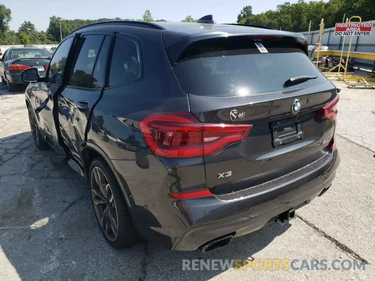 3 Photograph of a damaged car 5UXTS3C5XK0Z10207 BMW X3 2019